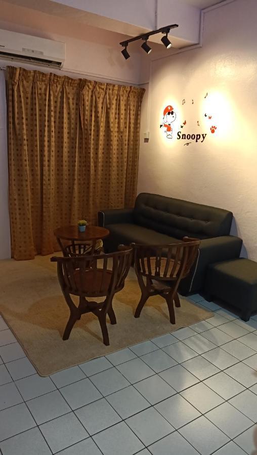 באטו פאהאט Snoopy Homestay Two Bedroom מראה חיצוני תמונה