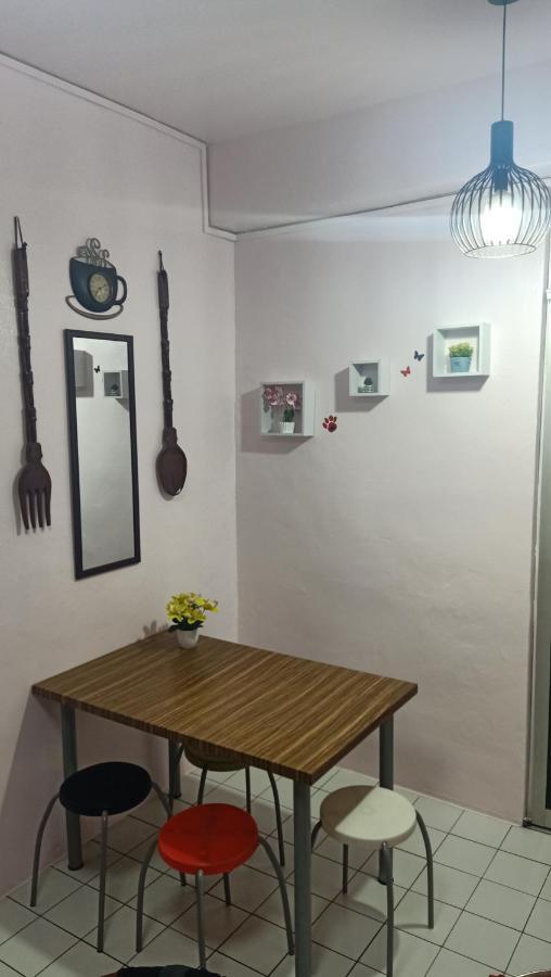 באטו פאהאט Snoopy Homestay Two Bedroom מראה חיצוני תמונה